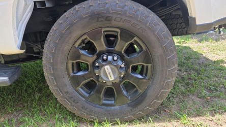 F350 Rims and Tires Great condition!