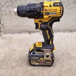 DeWalt DCD798 20V Max 1/2in Hammer Drill With 60V/20V 6.0AH Flex Volt Lithium Ion Battery