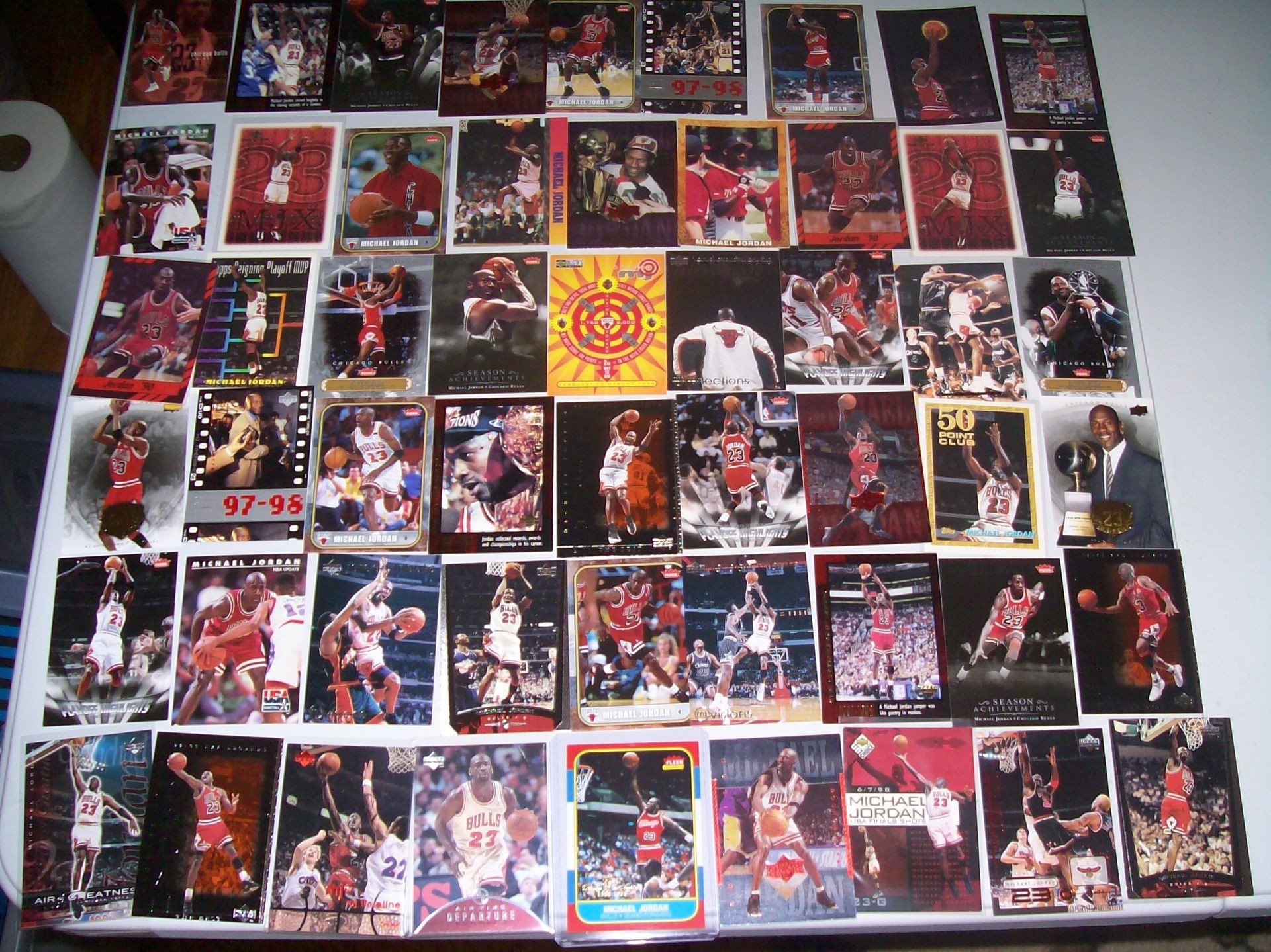 michaell jordan lot of 114 cards all different $90 with inserts rares great lot of jordans