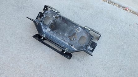 Warn  101255 winch mount for Jeep JL/JT factory steel bumper