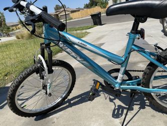 Huffy highland best sale 20 mountain bike