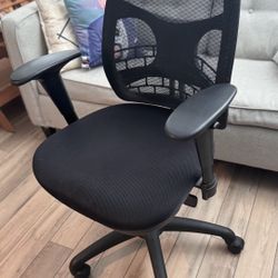 Black Mesh Back Office Chair