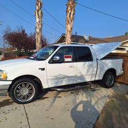 Ford F 150  $6500 OBO
