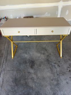Nice solid desk / Vanity
