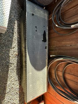 Husky Bed Box