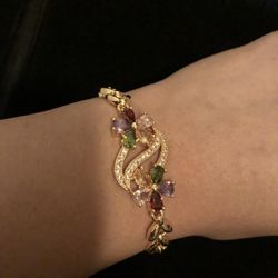  Bracelet 