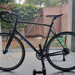 2021 Giant Contend 3 XL Road Bike