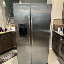 Large GE Stainless Side By Side