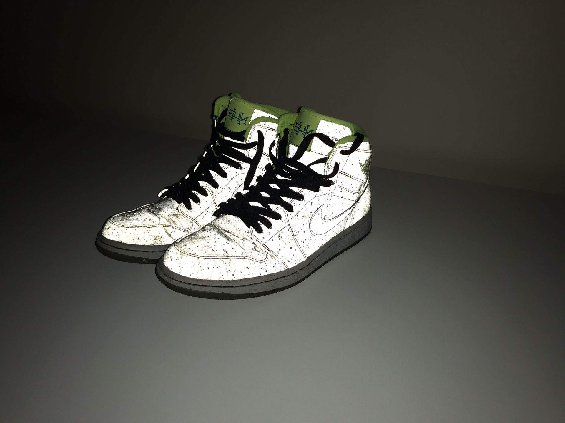 Men’s Nike Air Jordan 1 BHM Reflective High top shoes - Size 9.5