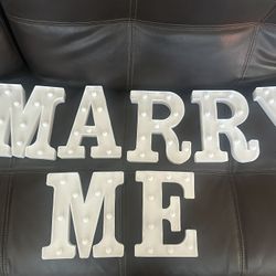 MARRY ME SIGN 