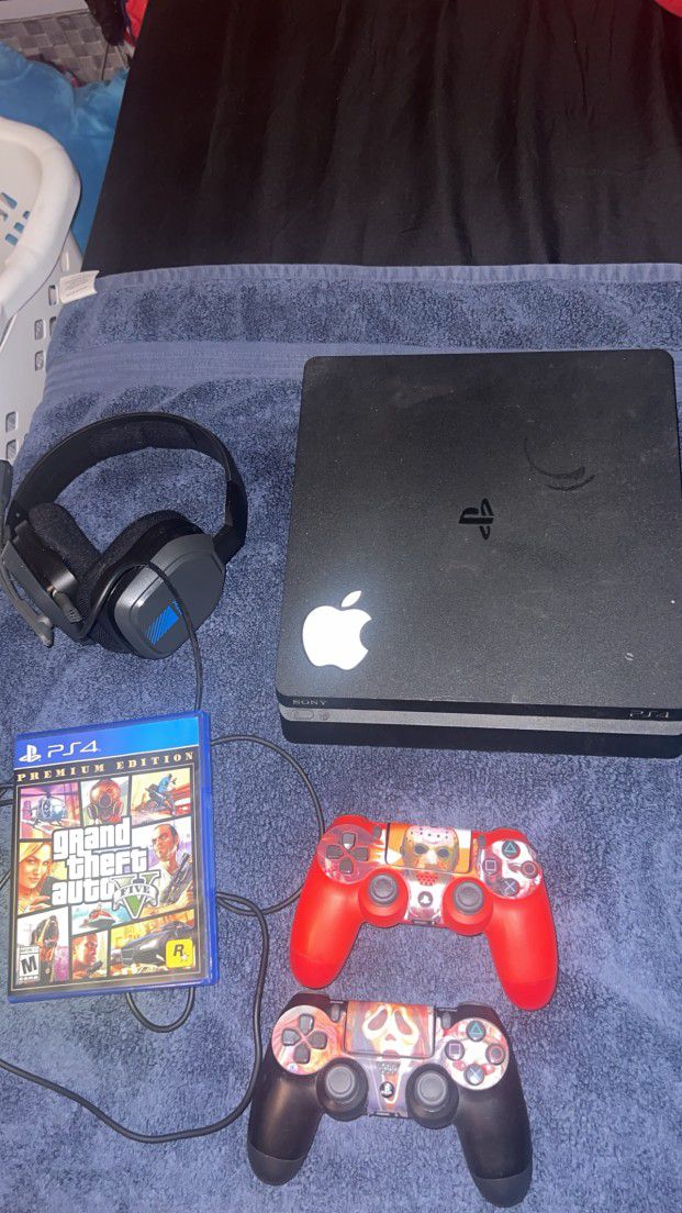 PS4 with headset & Game & Controller $180