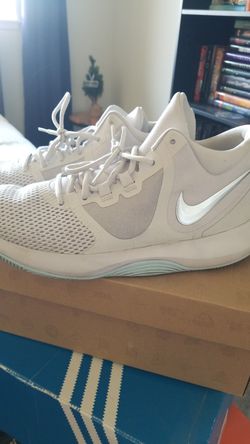Nike Air Precision Basketball sz 11