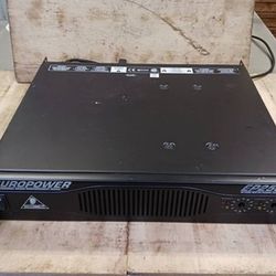 Ep 2500 Amp Behringer 