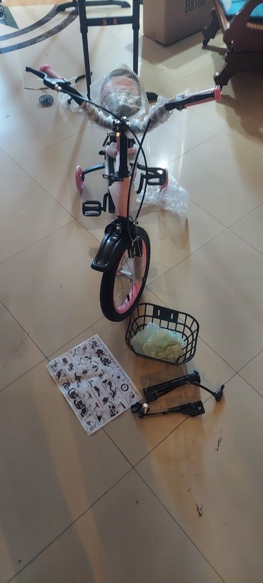 ARTUDATECH 14 Inch Kids Bike with basket $60