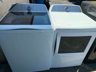 GE profile washer 5.2 cu ft  and gas dryer 7.5 cu ft