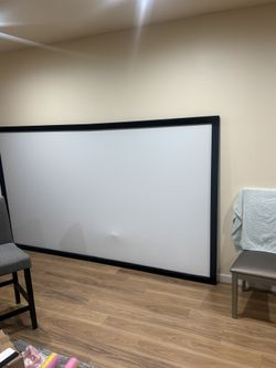 120 Inch Project Screen With Border