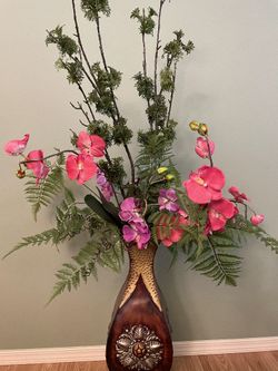 Indoor Vase With Flowers