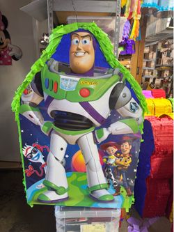Buzz lightyear figure piñata