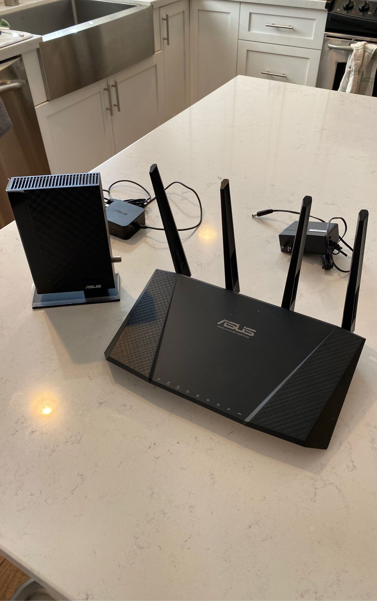 Asus wireless router and modem