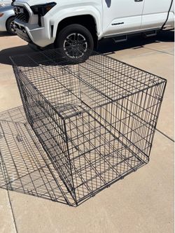 LARGE KENNEL, 29 x47 x32 HIGH