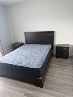 Brand New Queen Bed with 2 Nightstands and Mattress / Cama Queen con Colchon y 2 Mesas de Noche Nuevo … Fast 🚚