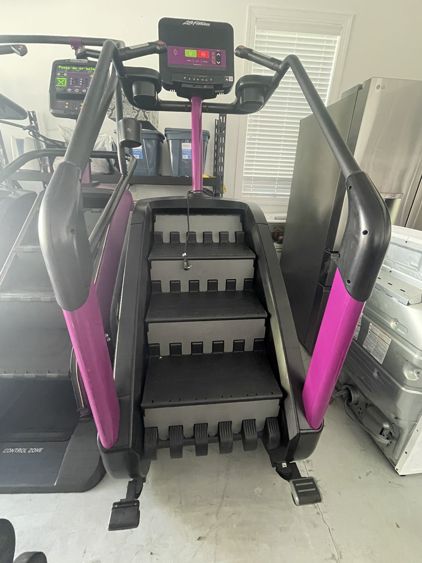 Life Fitness Step Mill