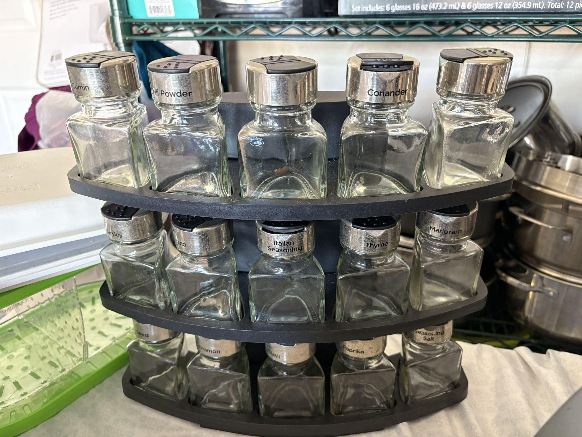 Spice Jar With Rack