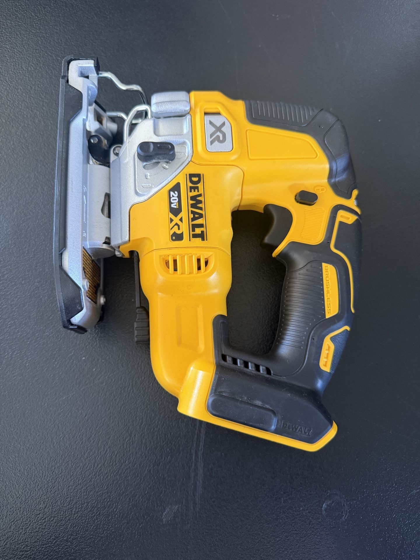 DEWALT 20V MAX XR Cordless Brushless Jigsaw (Tool Only)