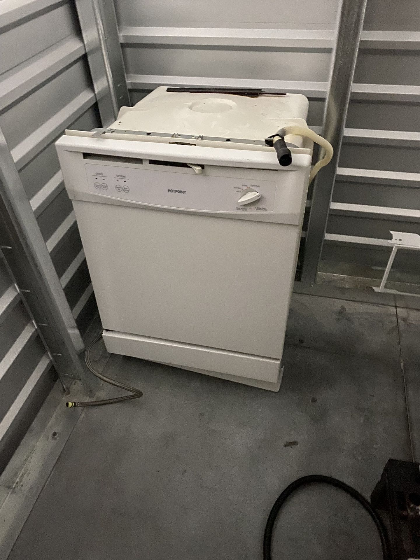 GE 30th is dishwasher