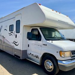 2000 Ford E450 Winnebago Rv