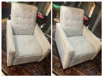 Set of 2 matching recliner chairs $100 both