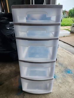 Storage tower
