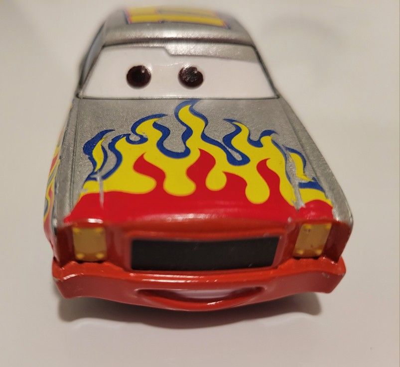 Collectible Disney Pixar CARS "Darrel Cartrip" 2006 Mattel Die-Cast Car