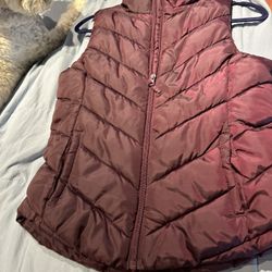 Puffy Vest Small Burgandy 