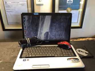 Toshiba Satellite L55D-S7322 with 60 day warranty