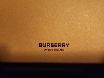 BURBERRY SUNGLASSES
