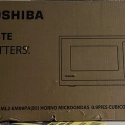 Toshiba Microwave Model #ML2-EM09PA(BS)