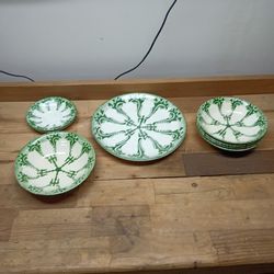 Plates And Bowls 