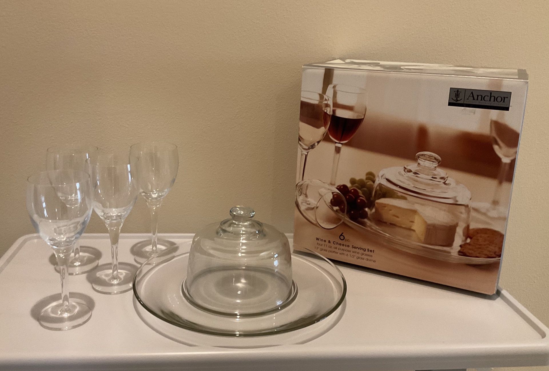 Wine and Cheese Serving set - 6 Piece. New in Box