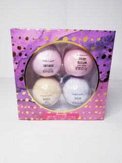 Pack of 4 Assorted Scents Body and Earth Bath Bombs 4 x 4.0oz New in Box $10.00