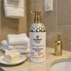 Celebrity Half-C Paris Whitening Body Milk 500ml