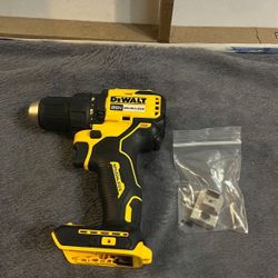 Dewault 20v Drill/ Driver 