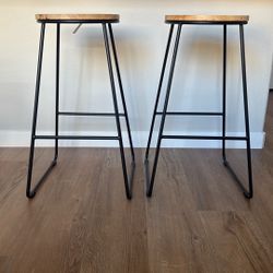 2 Wooden Bar Stools