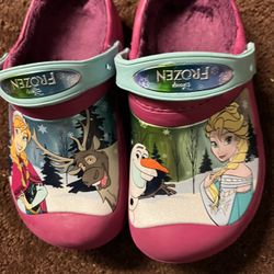Girls Size 1 Crocks (frozen Characters )