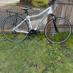 Cannondale Hybrid Bike 