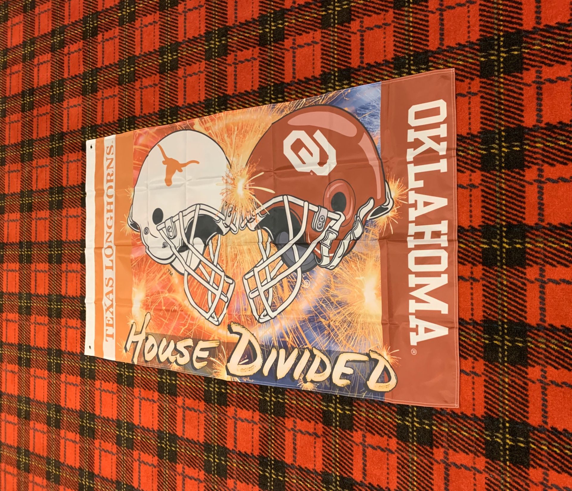 Brand new House Divided banner flag