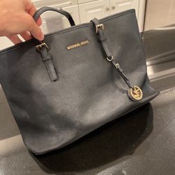 Micheal kors Bag 