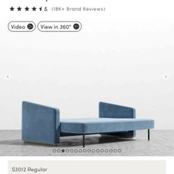 Dive into the sumptuous feel of the Bristol Futon. Made of plush, cloud-like cushioning, and luxurious materials, the Bristol creates a soothing atmos