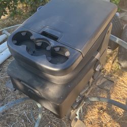 2012-2015 Chevy Silverado Center Front Bucket Seat
