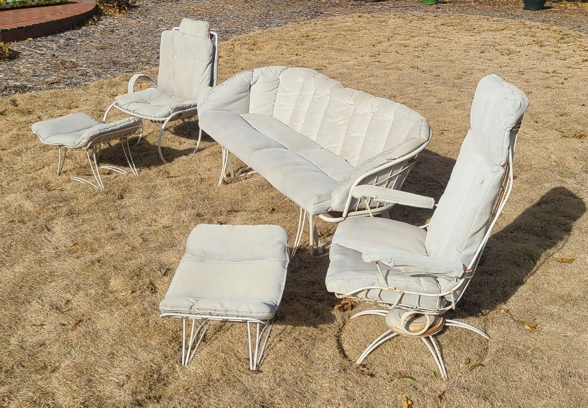 Antique Homecrest Outdoor Furniture (1960's)